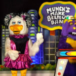Chuck E. Cheese and Much's make believe band animatronics.