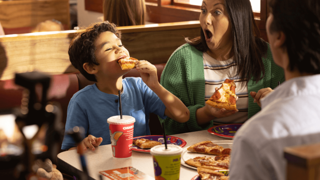 Food Dining Chuck E Cheese