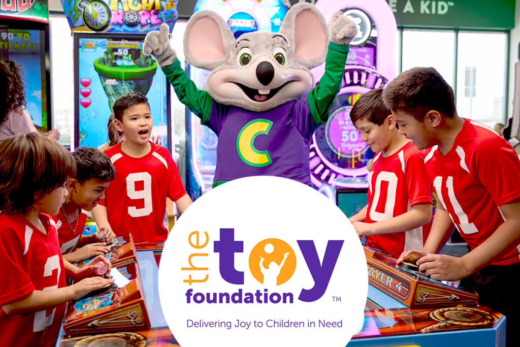 kids playing games with chuck e cheese